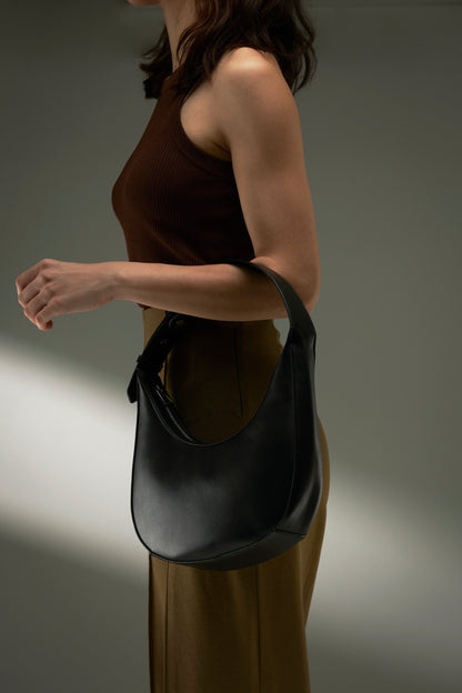 Lepont Crescent Bag - Caramel